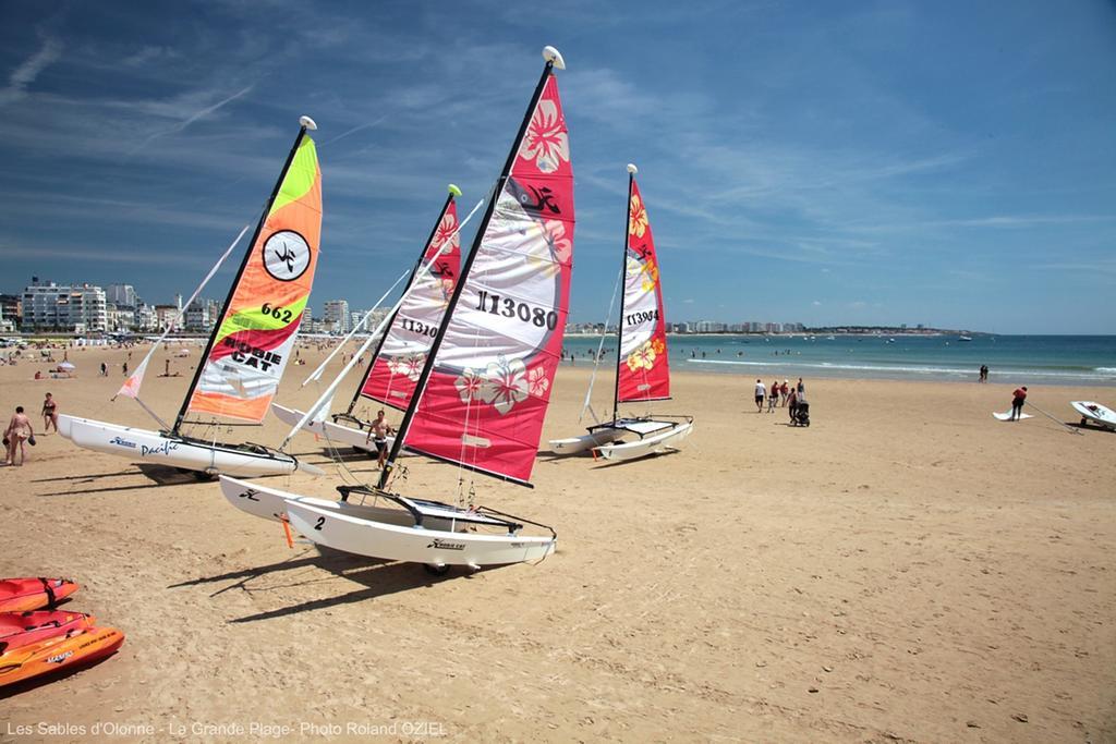 Hotel Du Commerce Les Sables-dʼOlonne Buitenkant foto