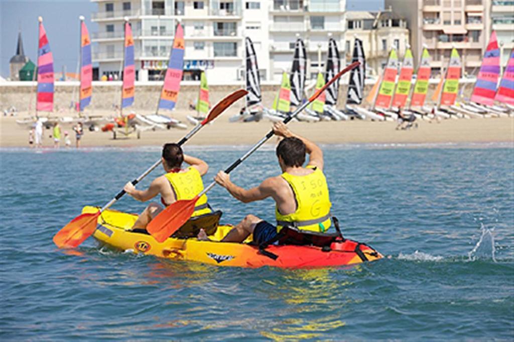 Hotel Du Commerce Les Sables-dʼOlonne Buitenkant foto