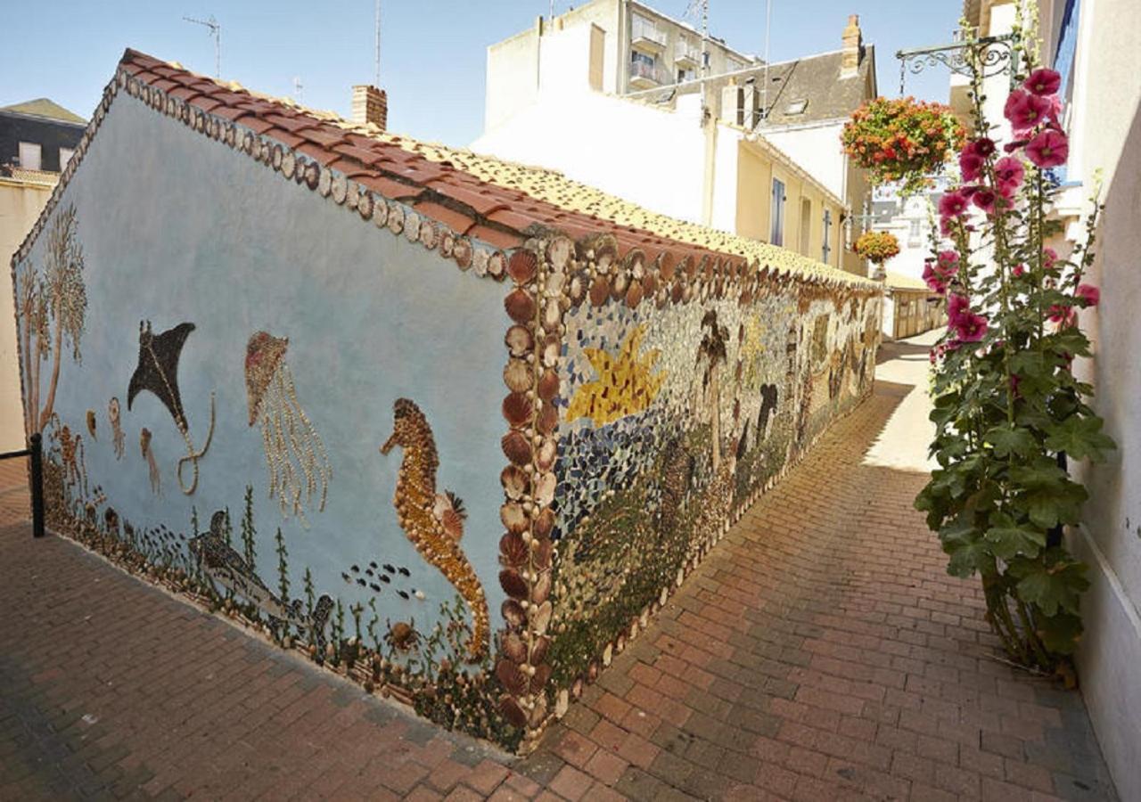 Hotel Du Commerce Les Sables-dʼOlonne Buitenkant foto