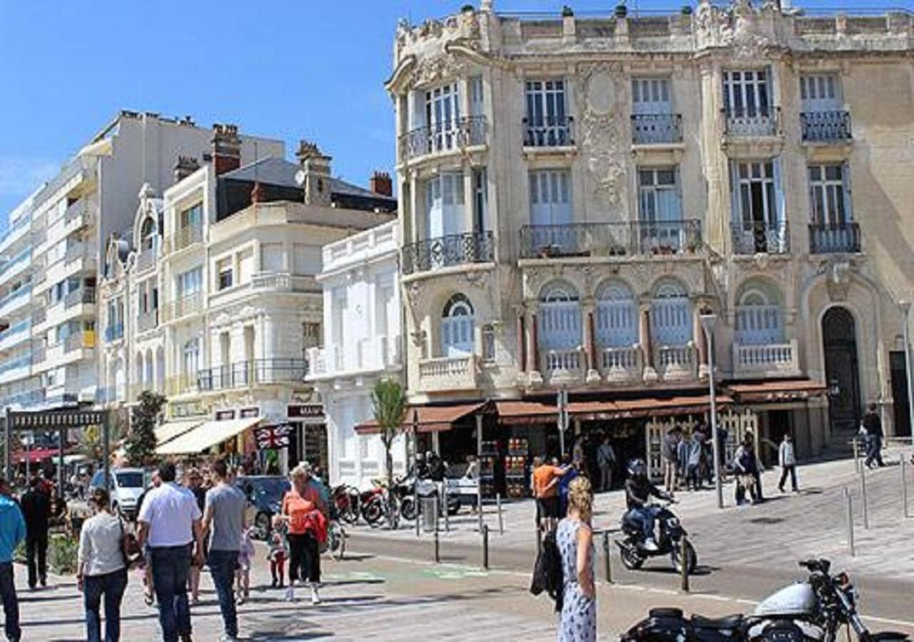 Hotel Du Commerce Les Sables-dʼOlonne Buitenkant foto